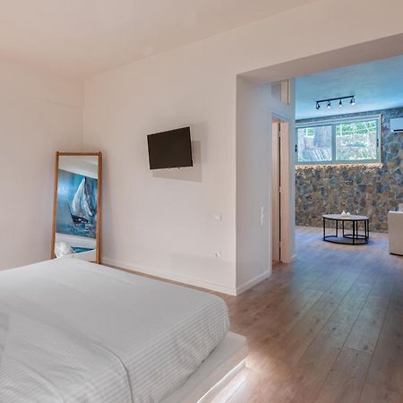 Saronis Suites Saronida Extérieur photo
