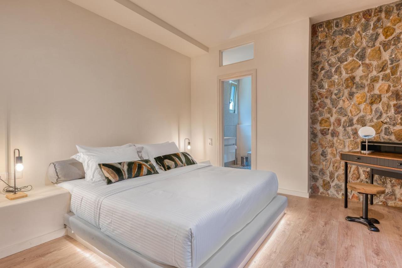 Saronis Suites Saronida Extérieur photo