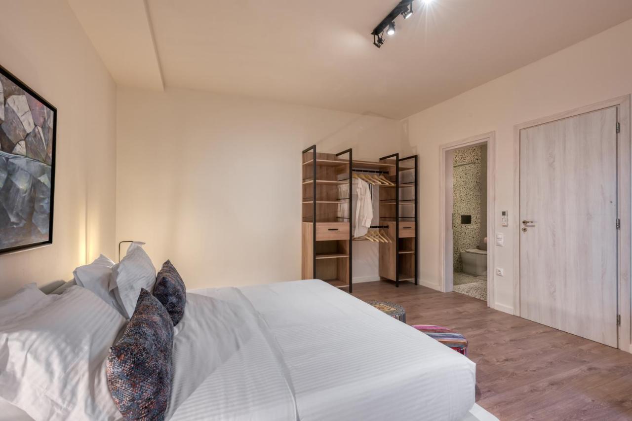 Saronis Suites Saronida Extérieur photo