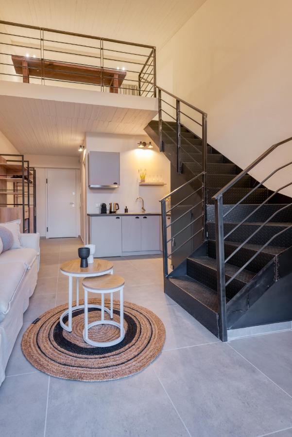 Saronis Suites Saronida Extérieur photo