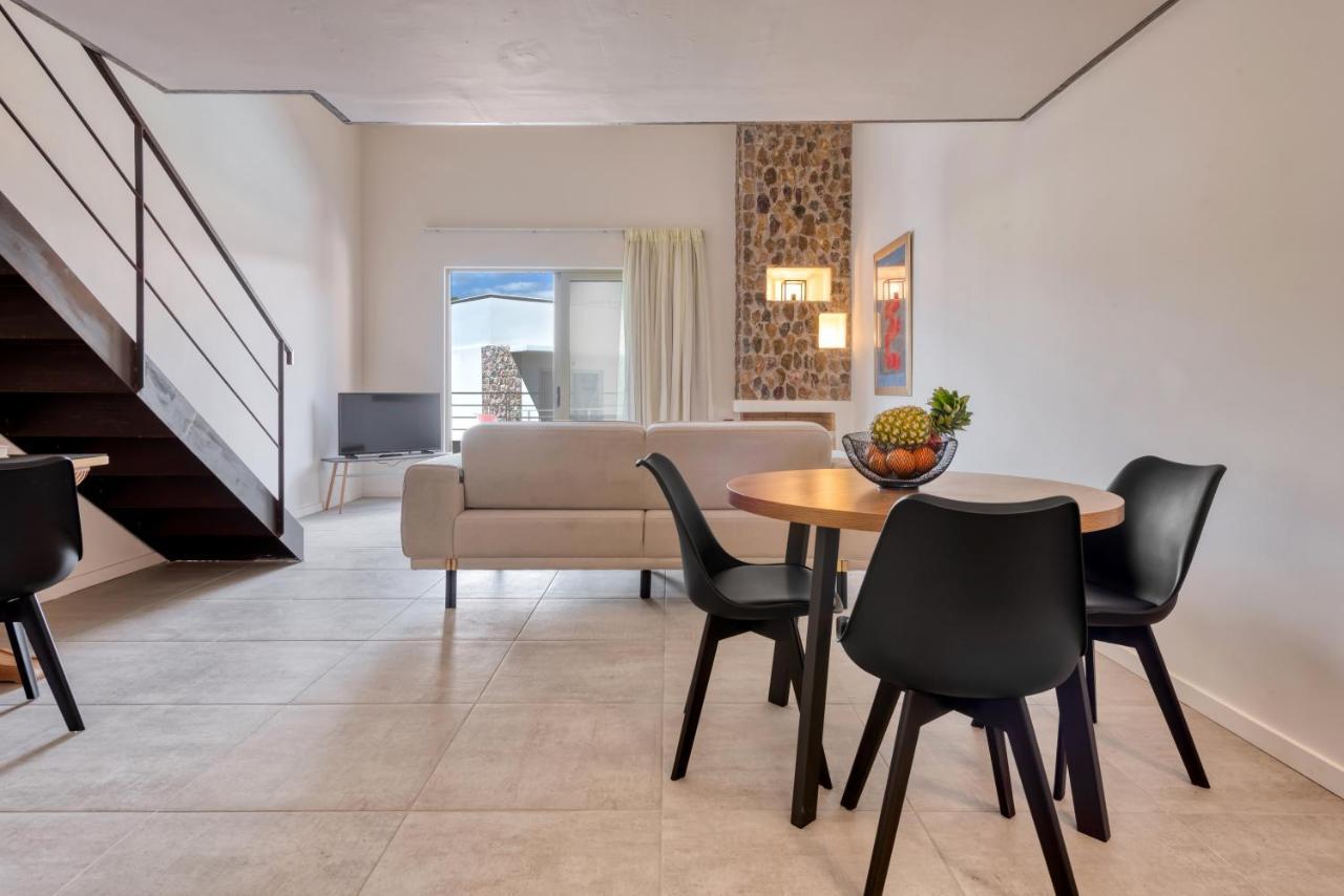 Saronis Suites Saronida Extérieur photo