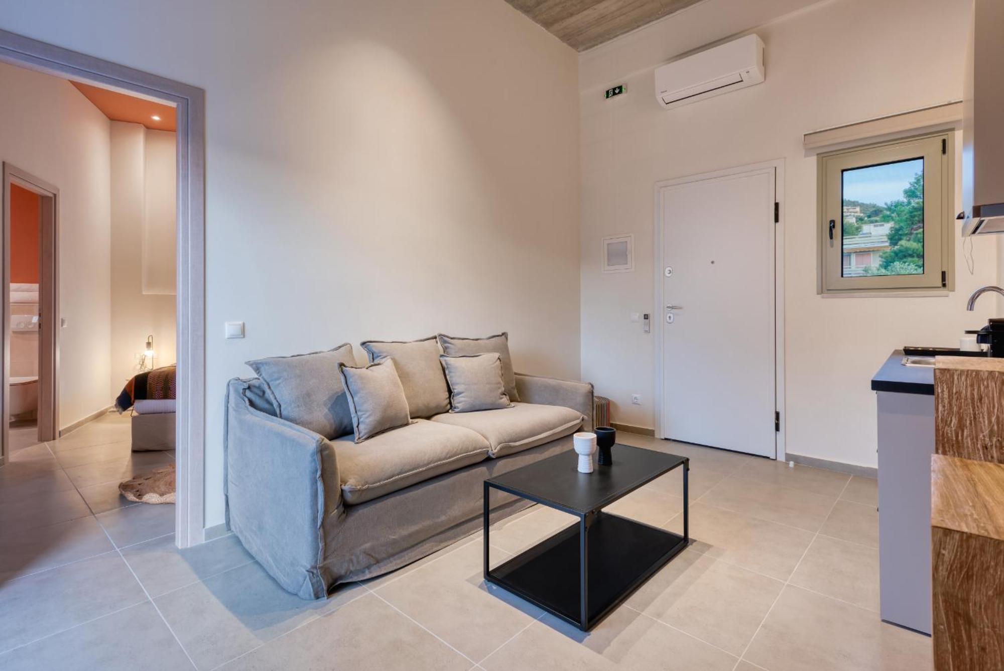 Saronis Suites Saronida Extérieur photo