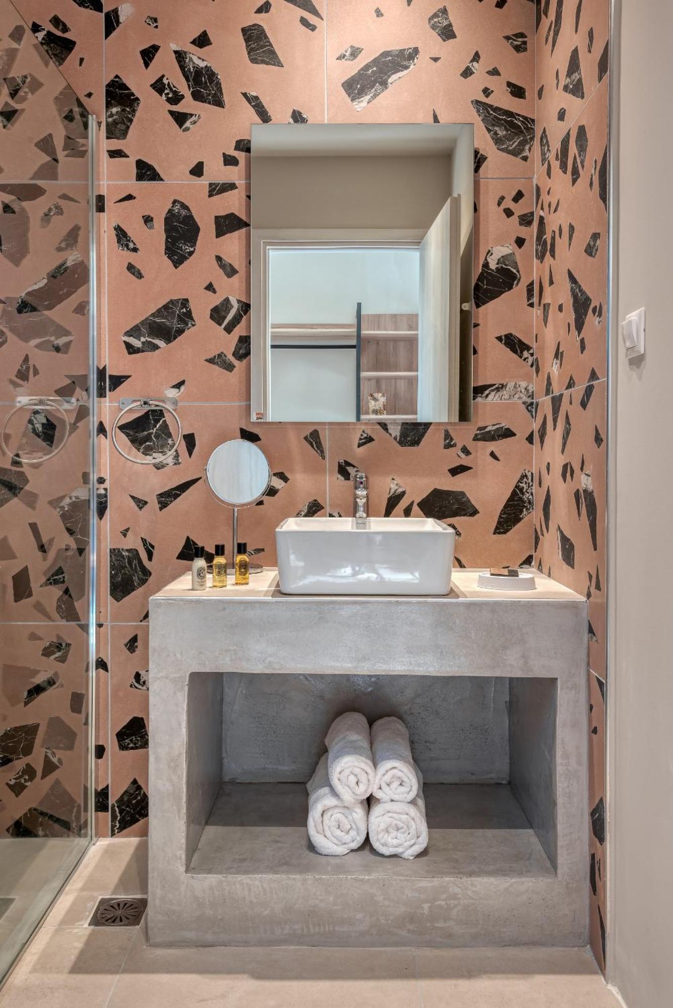 Saronis Suites Saronida Extérieur photo
