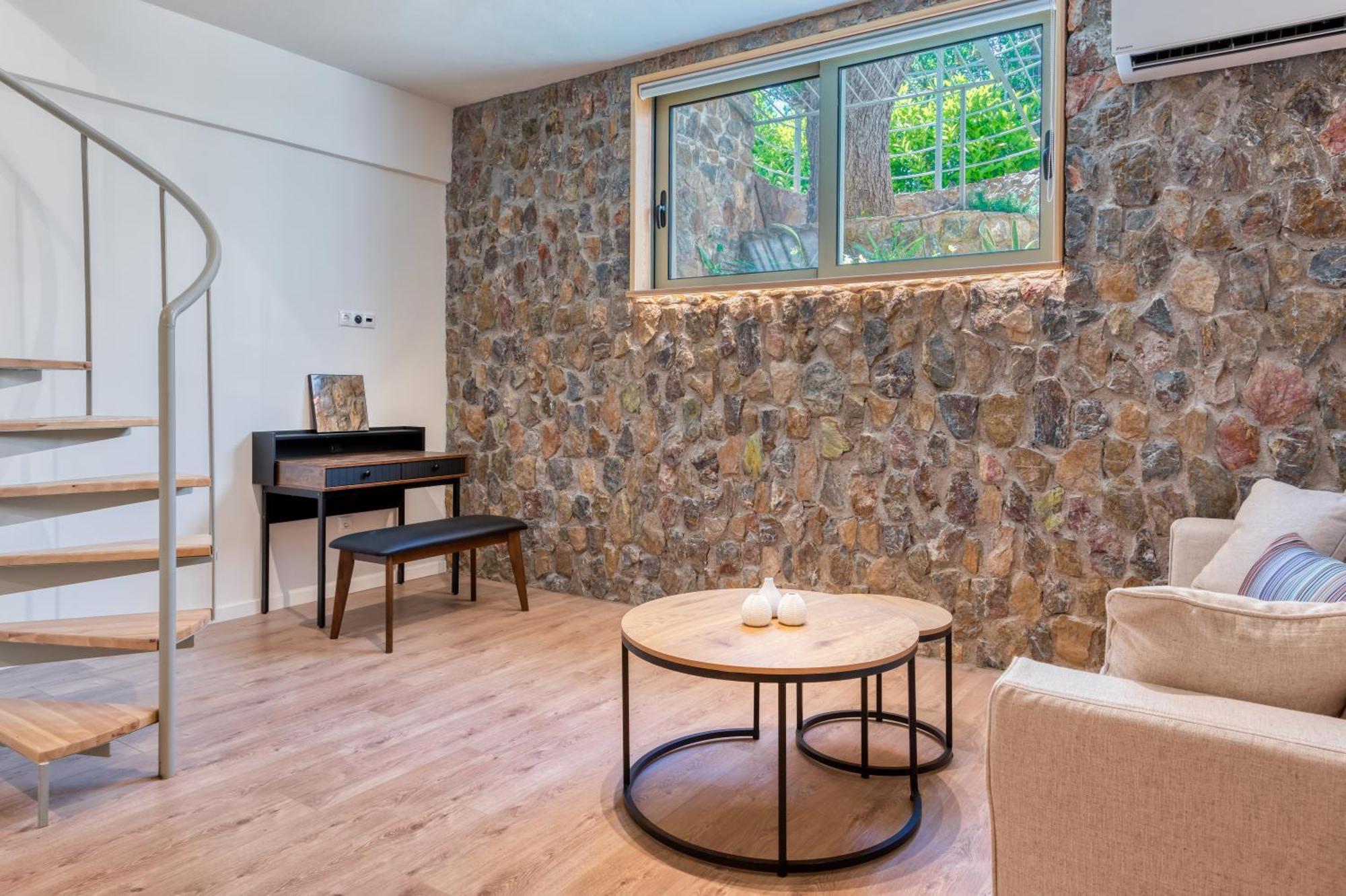 Saronis Suites Saronida Extérieur photo
